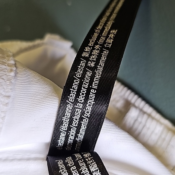 Pink Victoria secrets white padded pushup bathing suit top. Size small. - Picture 10 of 15